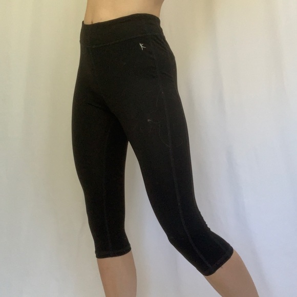🔥$5 SALE Danskin Black Capris Leggings - Picture 2 of 6